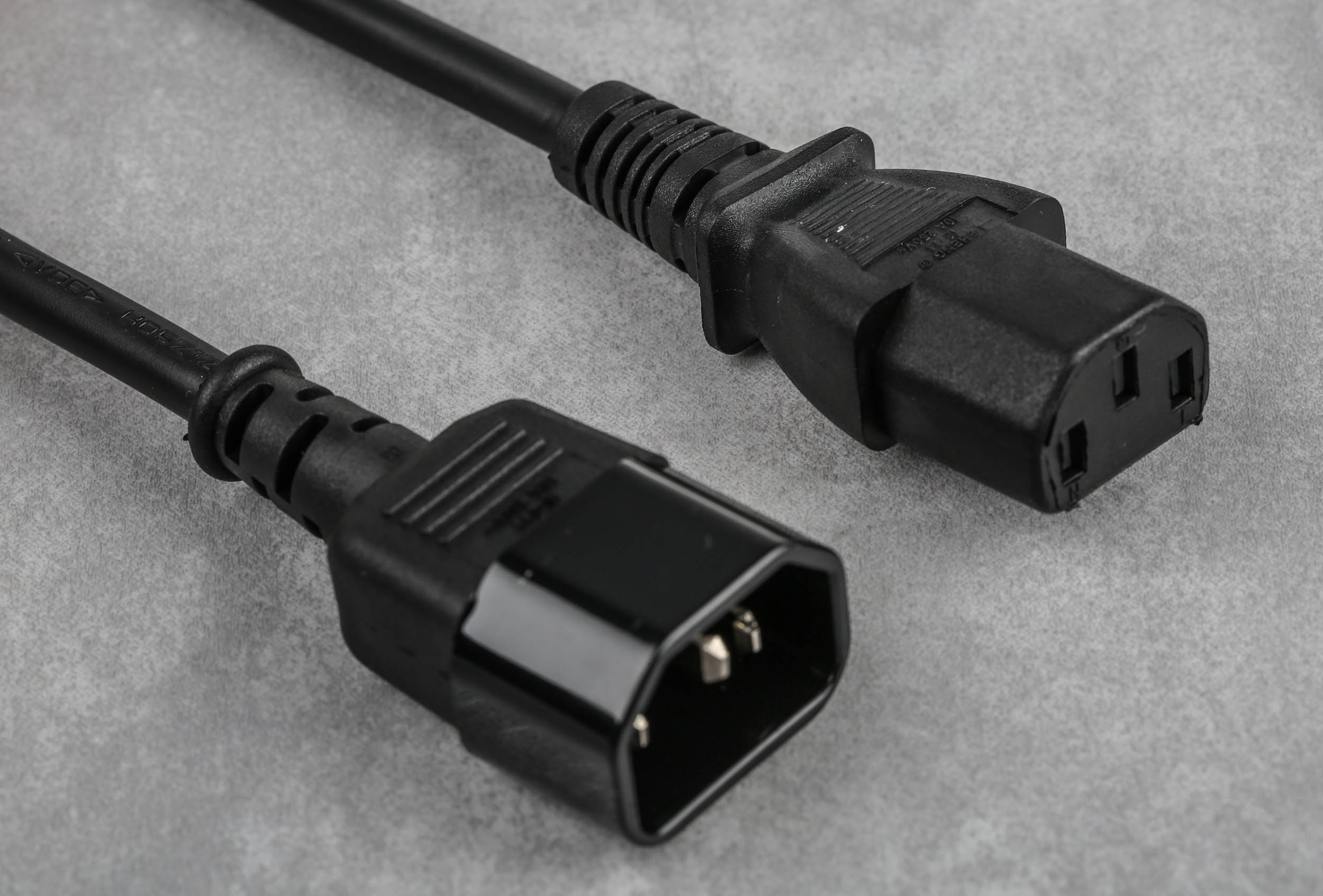 RS PRO Straight IEC C13 Socket to Straight IEC C14 Plug Power Cord, 2m