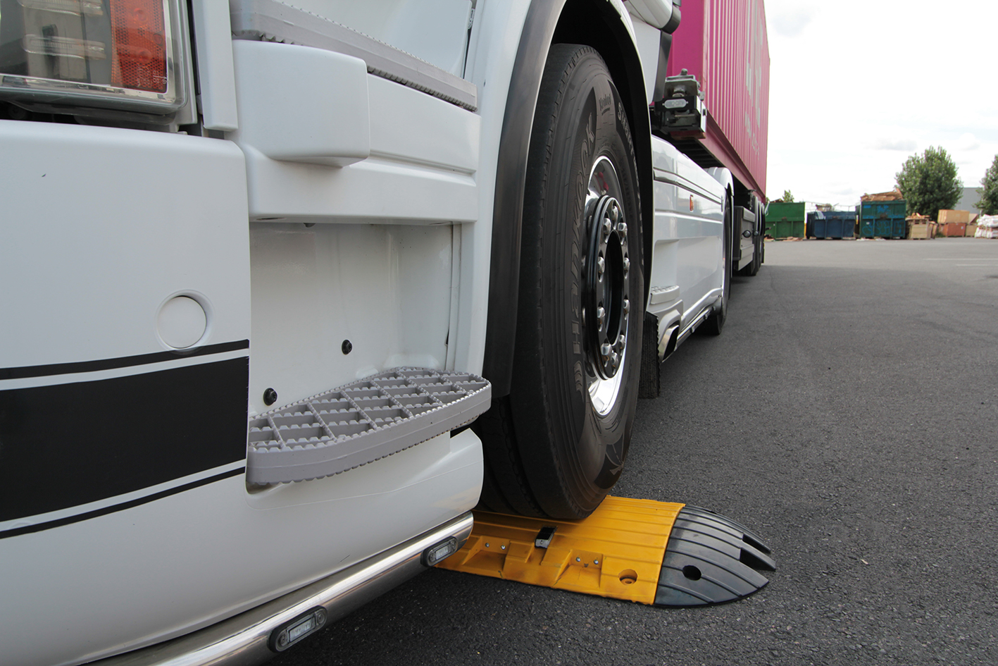 Viso Rubber Speed Bump, 500 mm x 500mm x 70 mm, 15km/h Speed Limit