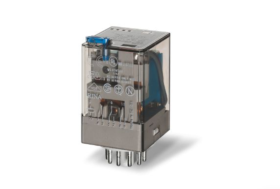 Finder Plug-In Mount Relay, 24V dc Coil, 10A Switching Current, 3PDT
