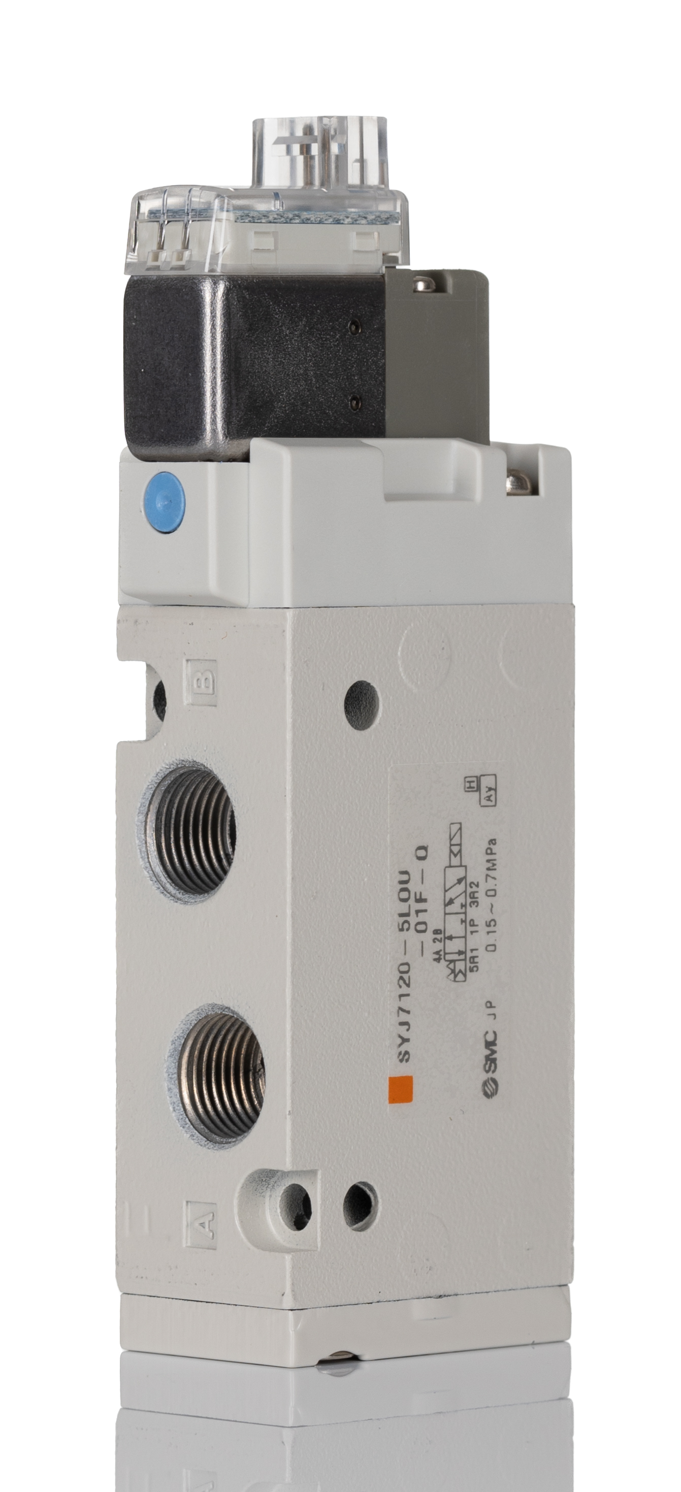 SMC 5/2 Pneumatic Solenoid Valve - Solenoid/Spring G 1/8 SYJ7000 Series 24V dc