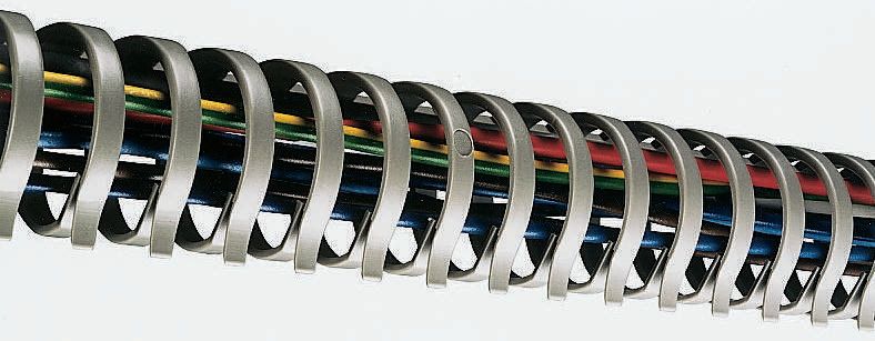 Hager Standard Grey Slotted Flexible Panel Trunking - Flexible Slot, W33 mm x D31mm, L0.5m, Polyamide