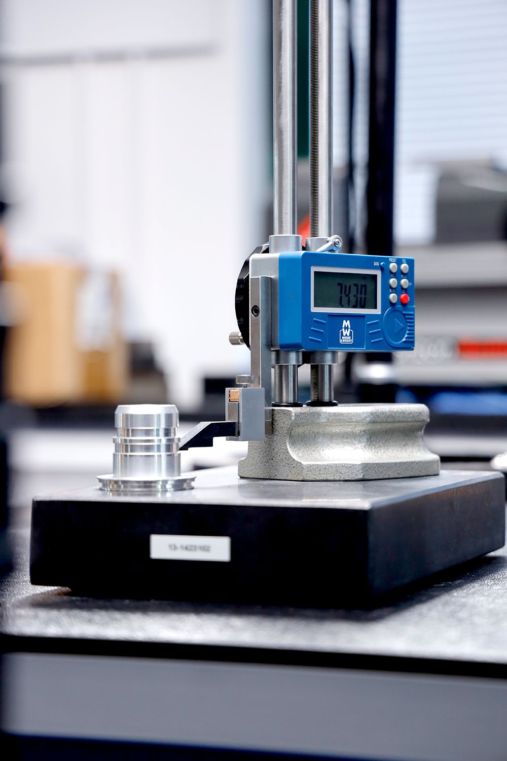 Moore & Wright LCD Height Gauge, max. measurement 300mm