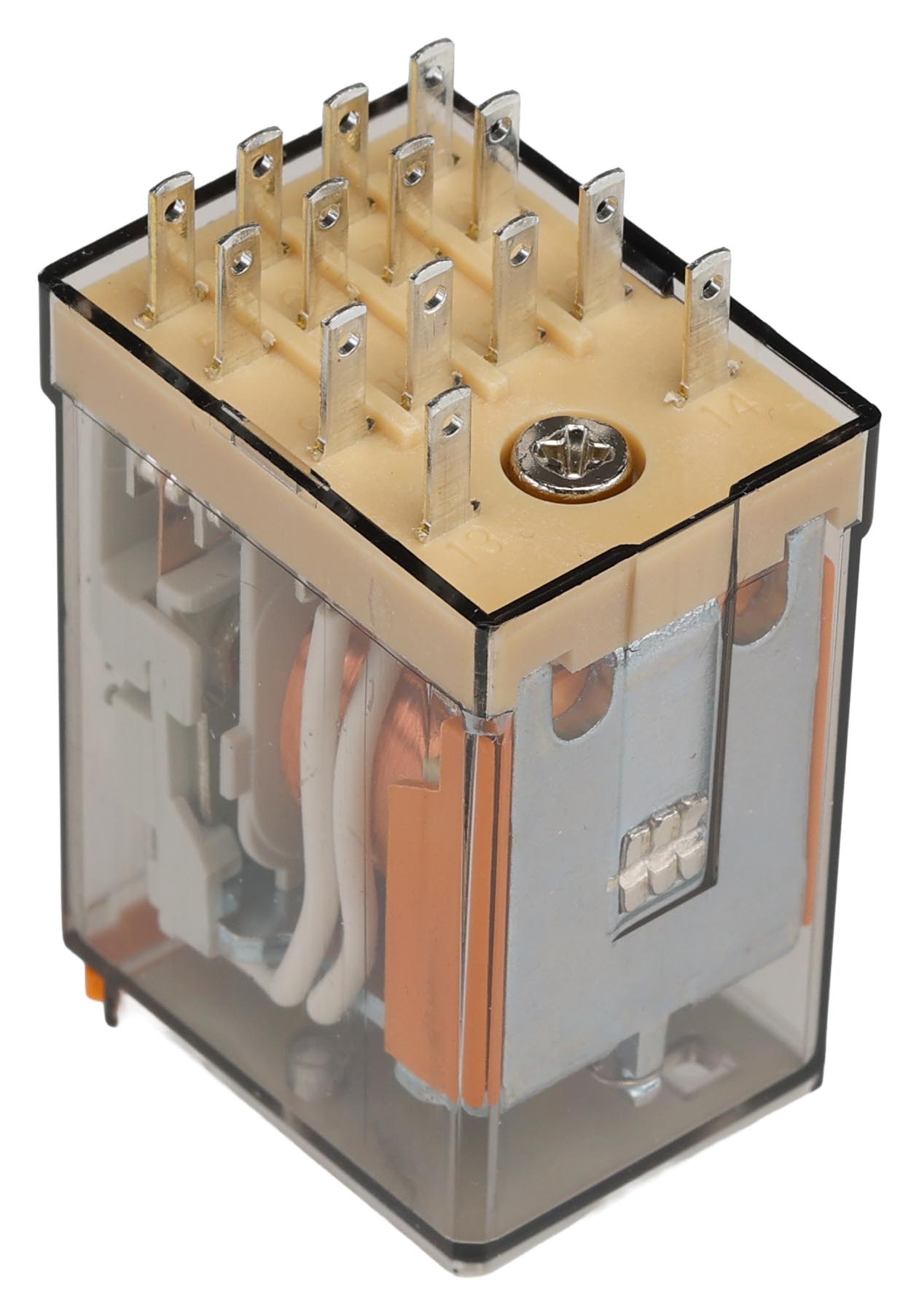 Finder Plug In Relay, 240V ac Coil, 7A Switching Current, 4PDT
