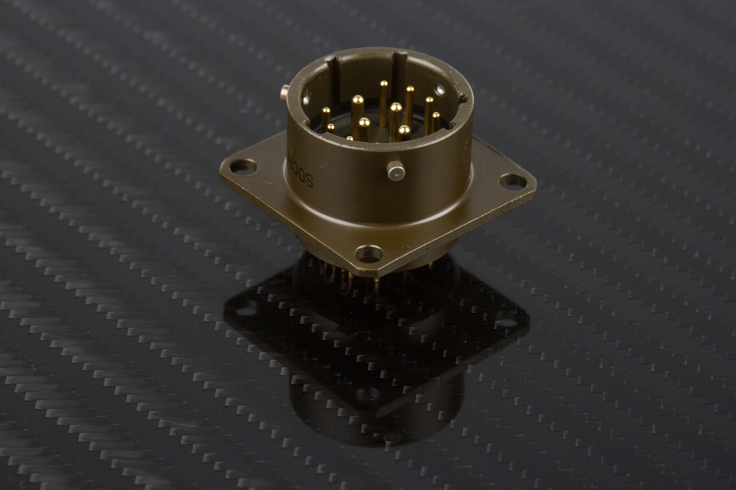 Amphenol Socapex, PT, Copper Alloy 12 Way Panel Mount MIL Spec Circular Connector ReceptacleGreen, Pin Contacts,Shell