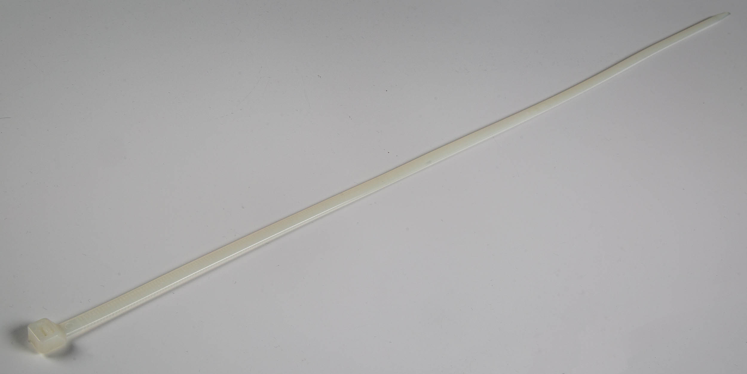 RS PRO Cable Tie, 750mm x 7.5 mm, Natural Nylon, Pk-100