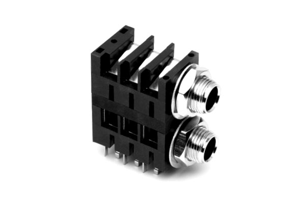 Amphenol Industrial Jack Connector 1/4 in PCB Phone Jack Socket 10A