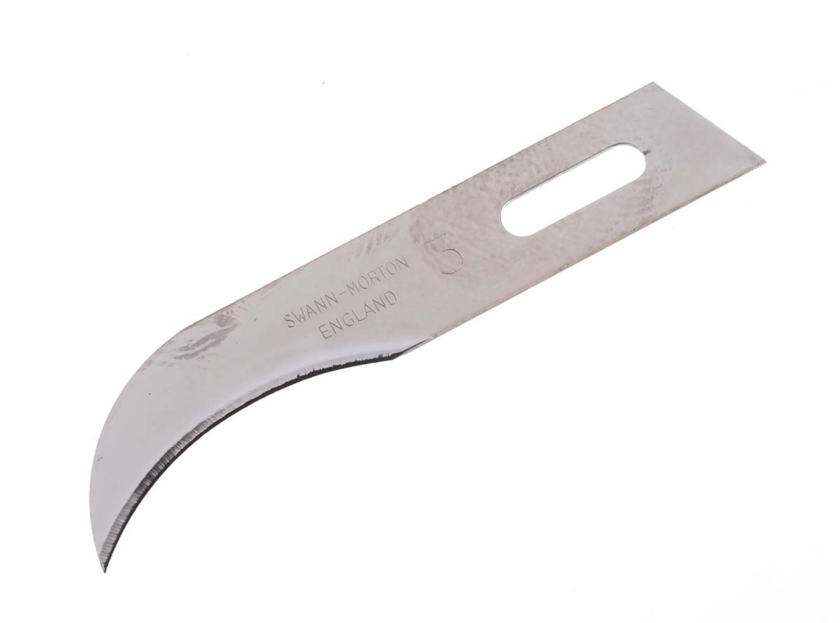 Swann-Morton Carbon Steel Curved Scalpel Blade, 50 per Package
