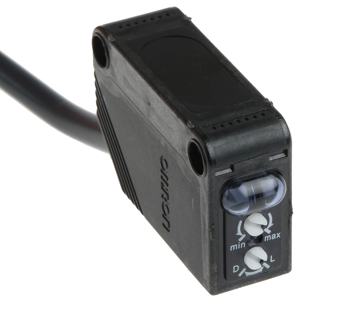 Omron Diffuse Photoelectric Sensor, Block Sensor, 1 m Detection Range