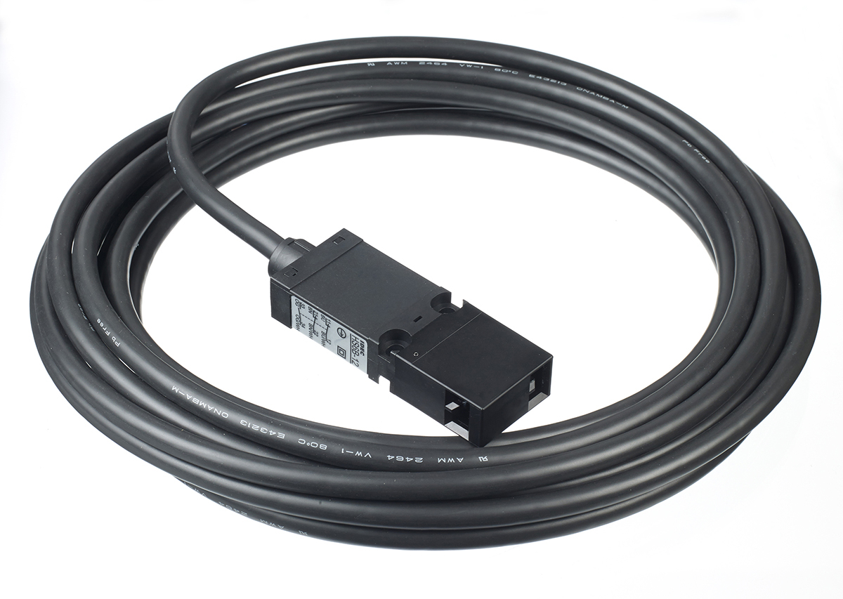 Idec HS6B Safety Interlock Switch, 3NC