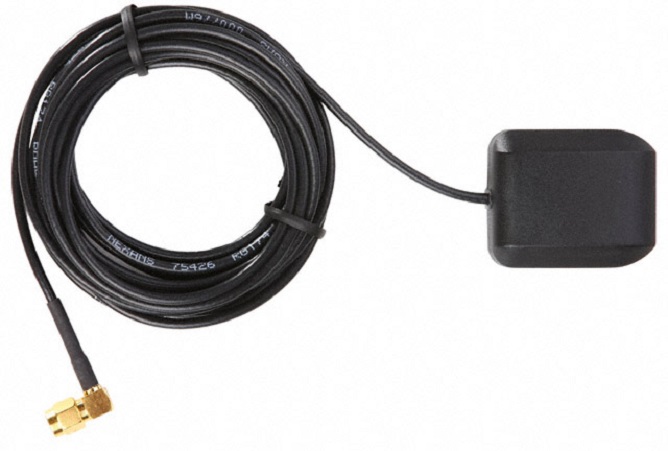 Abracon APAMP-116 Square GPS Antenna with SMA Connector