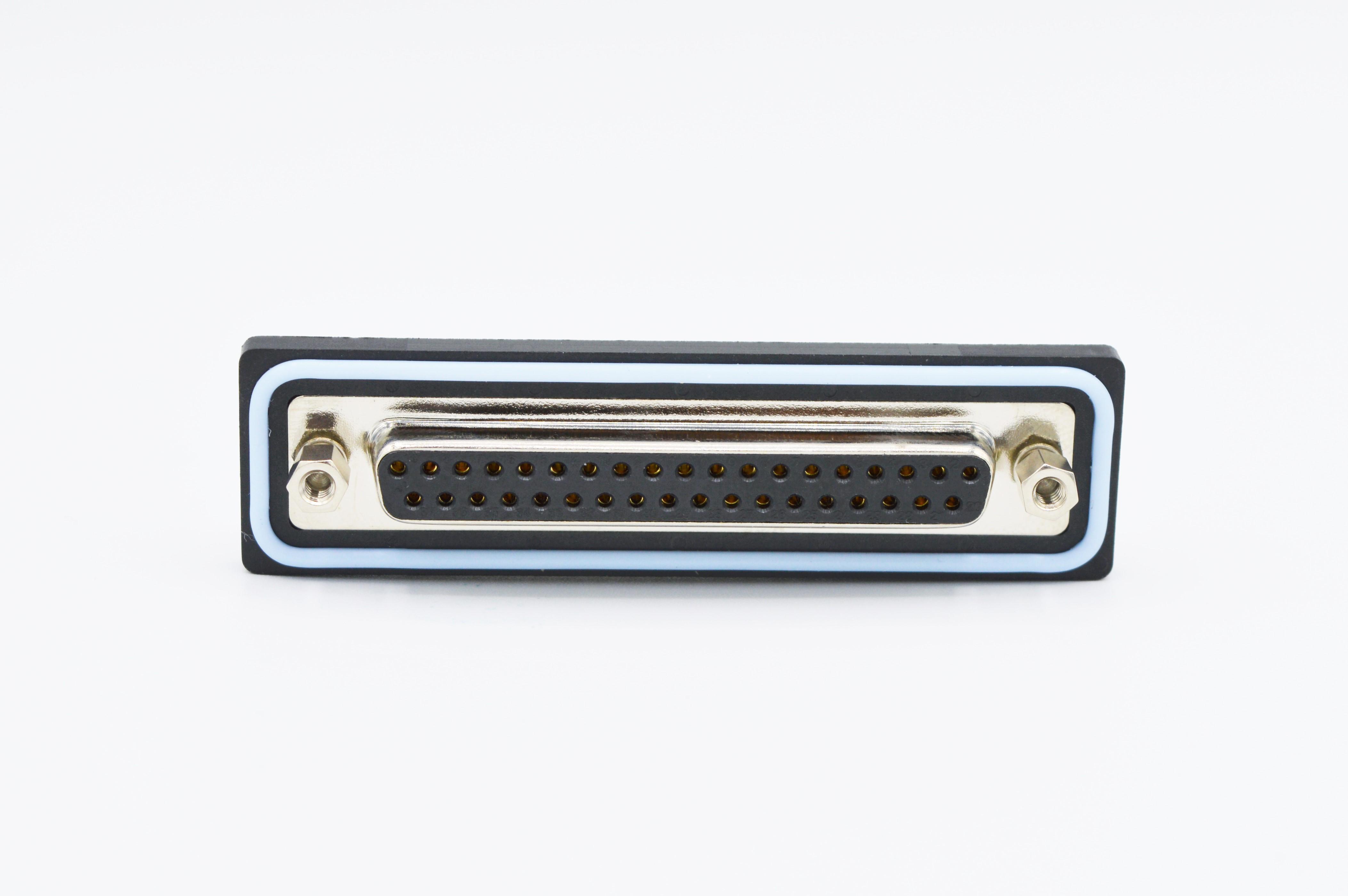 Norcomp SDF 37 Way Right Angle D-sub Connector Socket, 2.77mm Pitch, with 4-40 Screw Locks, Threaded Inserts