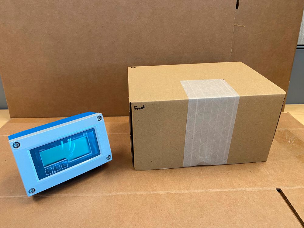 Endress+Hauser RIA15 LCD Process Indicator for Current, HART Signal, 45mm x 92mm