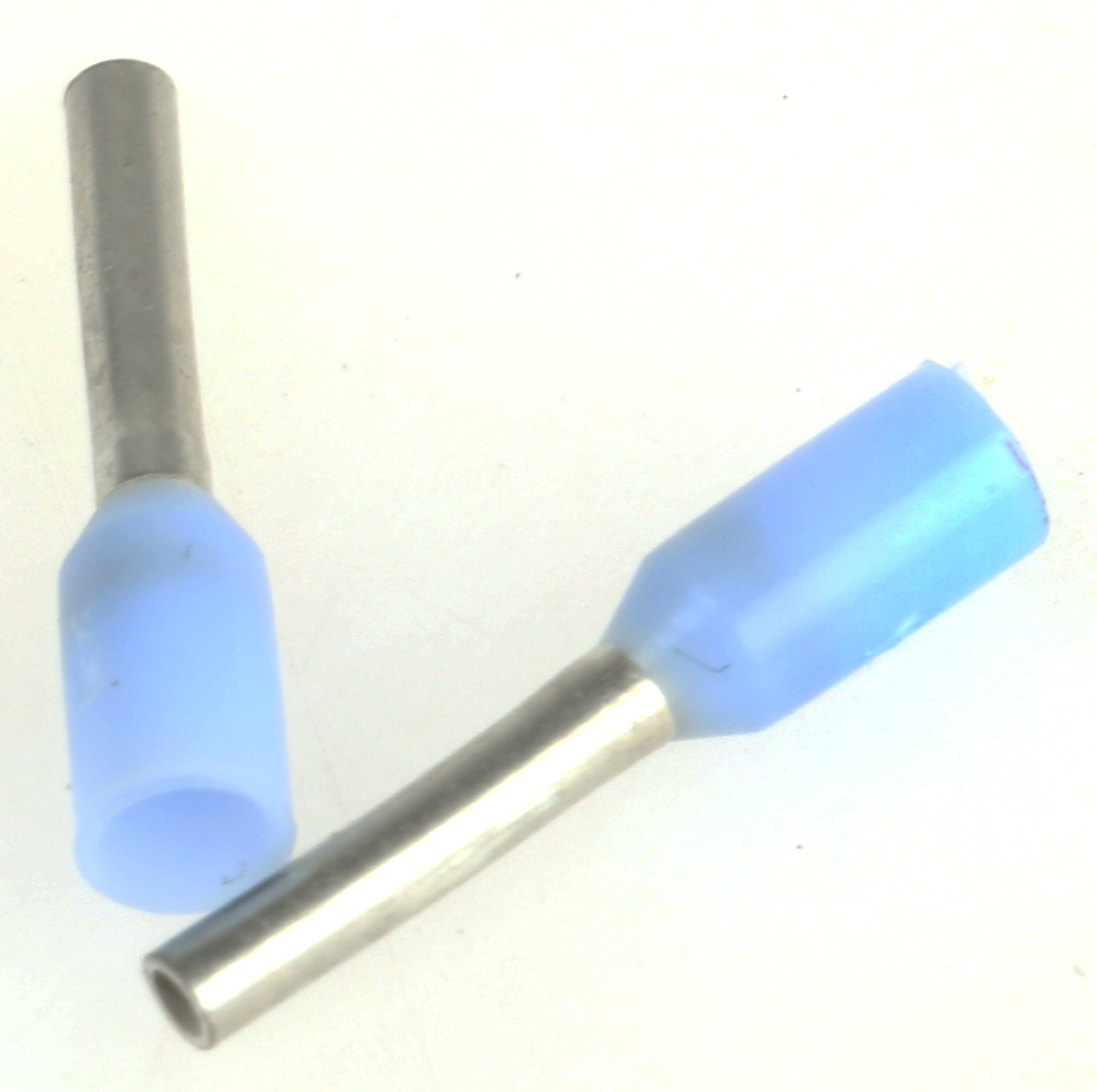TE Connectivity Insulated Crimp Bootlace Ferrule, 6mm Pin Length, 0.75mm Pin Diameter, 0.25mm² Wire Size, Light Blue