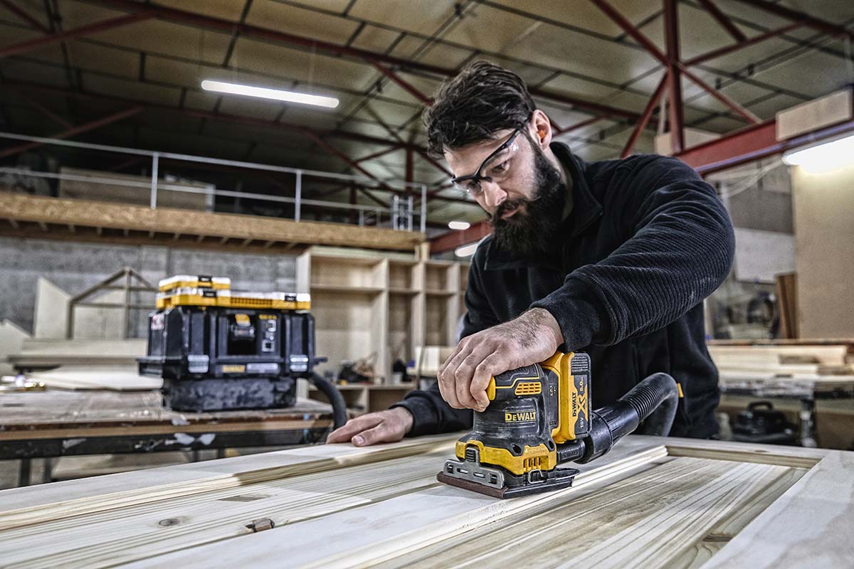 DeWALT DCW200N-XJ 108 x 115mm Cordless