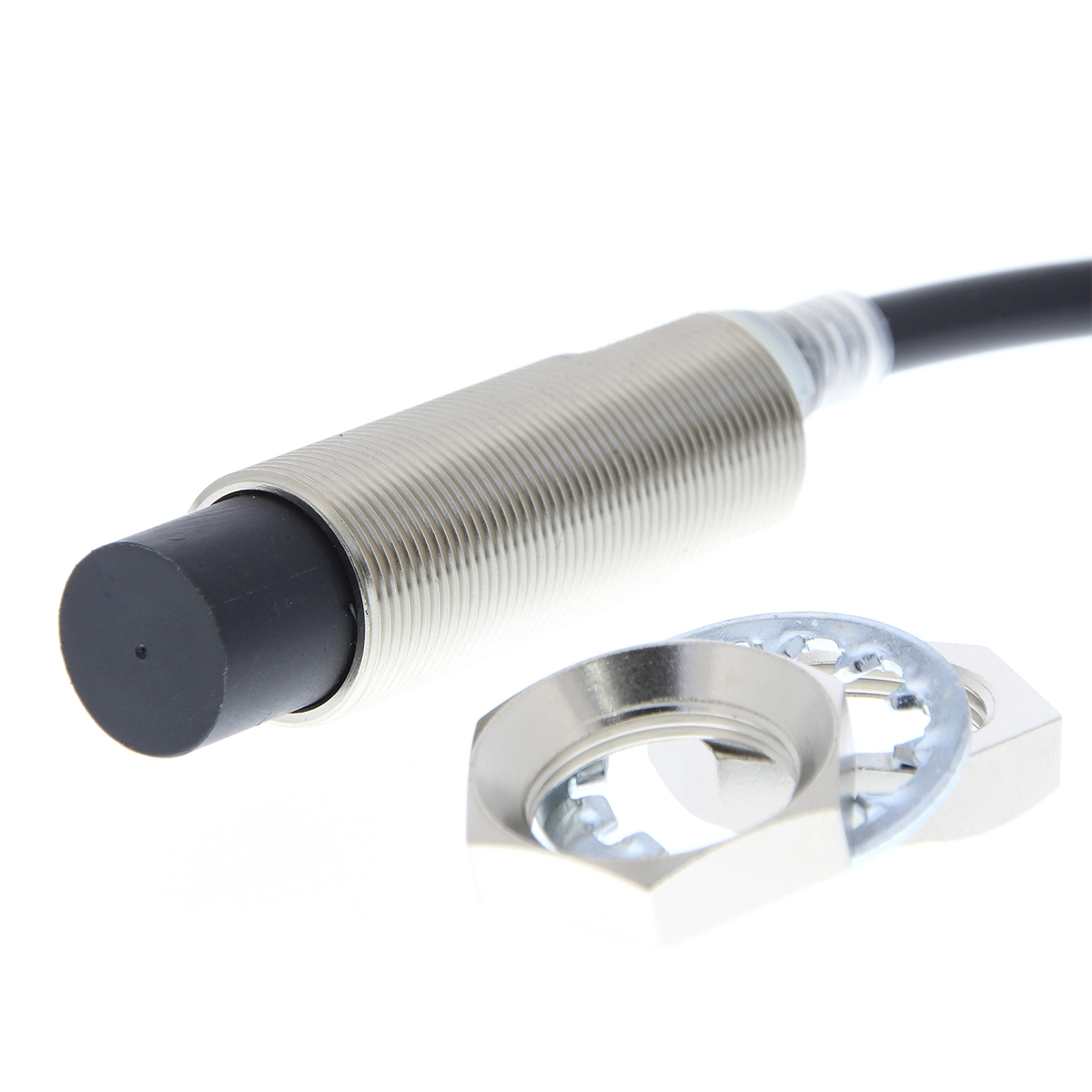 Omron Inductive Threaded Barrel Proximity Sensor, M18, 20 mm Detection, 2-Wire NO, 10 → 30 V dc
