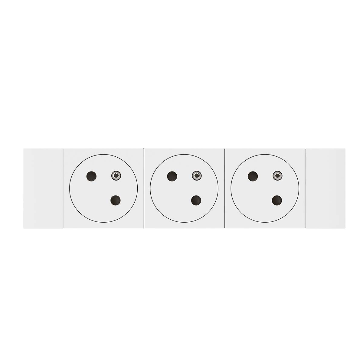 Legrand Mosaic White 3 Gang Plug Socket, 16A, Type F - German Schuko, Indoor Use