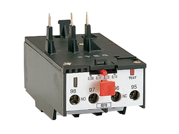 Lovato Thermal Overload Relay, 0.23 A F.L.C, 230 mA Contact Rating, 690 V, 3P, RF9