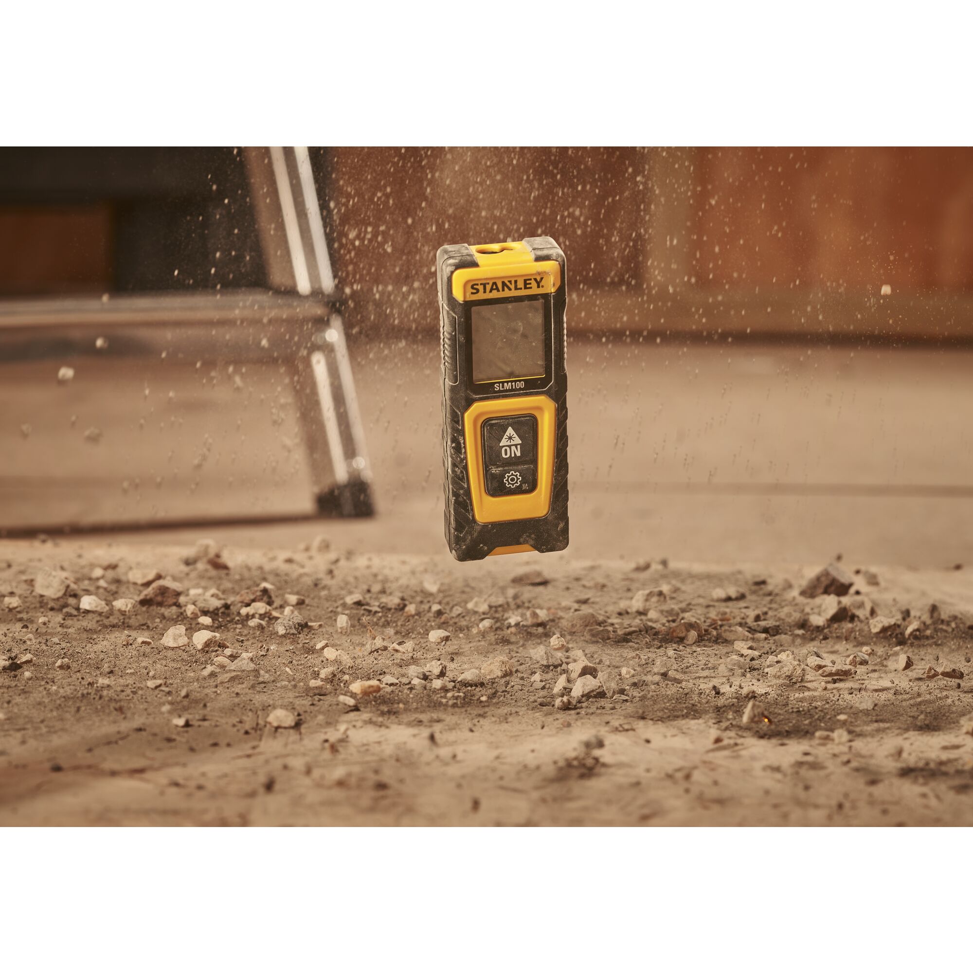 Stanley Distance Meter, 30m Range, ± 3 mm Accuracy