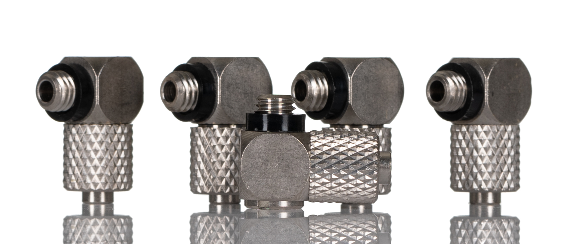 SMC M Series Elbow Threaded Adaptor, M5 Male to Barbed 6 mm, Threaded-to-Tube Connection Style