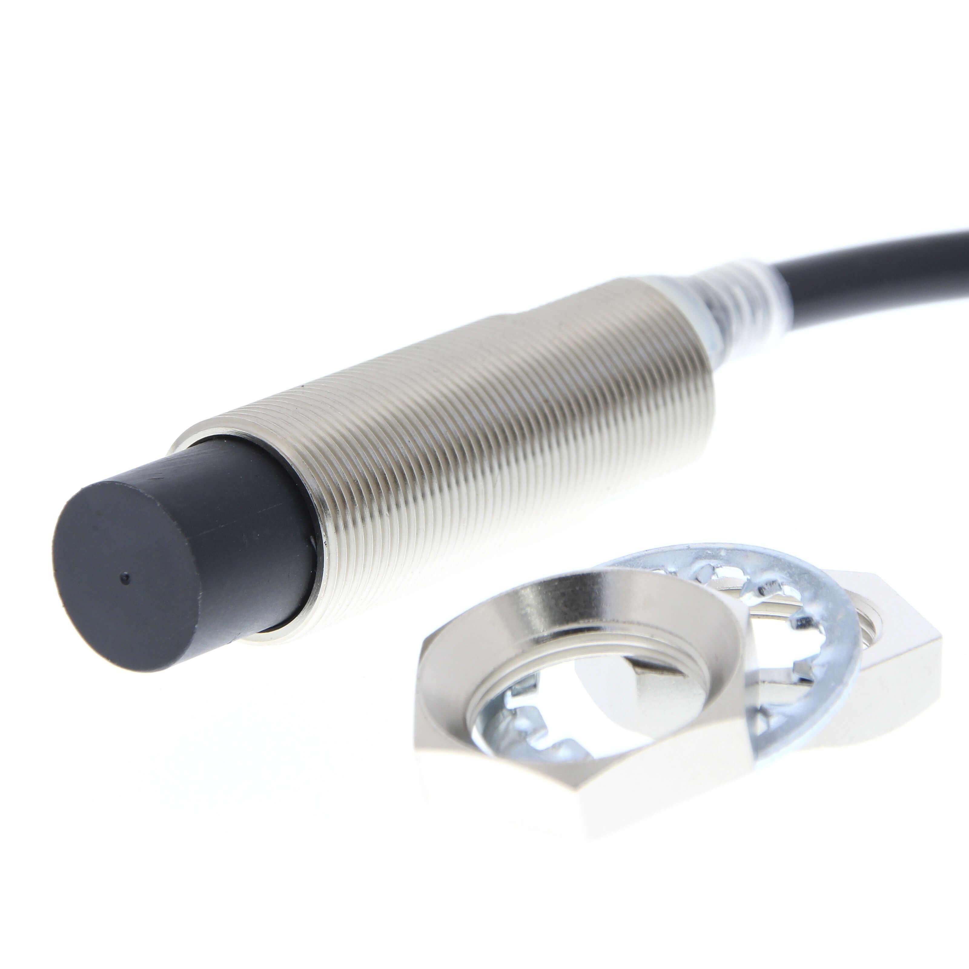 Omron Inductive Threaded Barrel Proximity Sensor, M18, 20 mm Detection, 2-Wire NO, 10 → 30 V dc