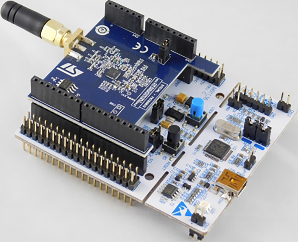 STMicroelectronics Sub-1GHz (860-940 MHz) Transceiver Development Kit Based on S2-LP Development Kit 940MHz