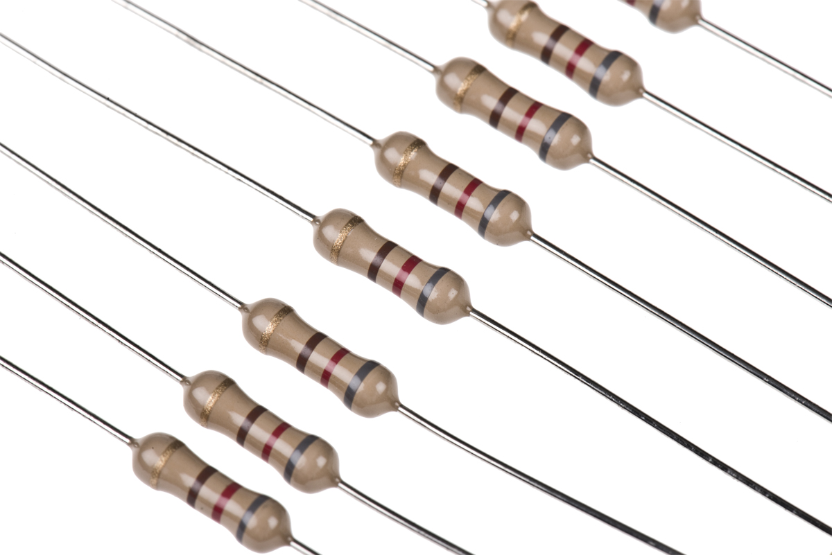 TE Connectivity 820Ω Carbon Film Resistor 0.5W ±5% CFR50J820R