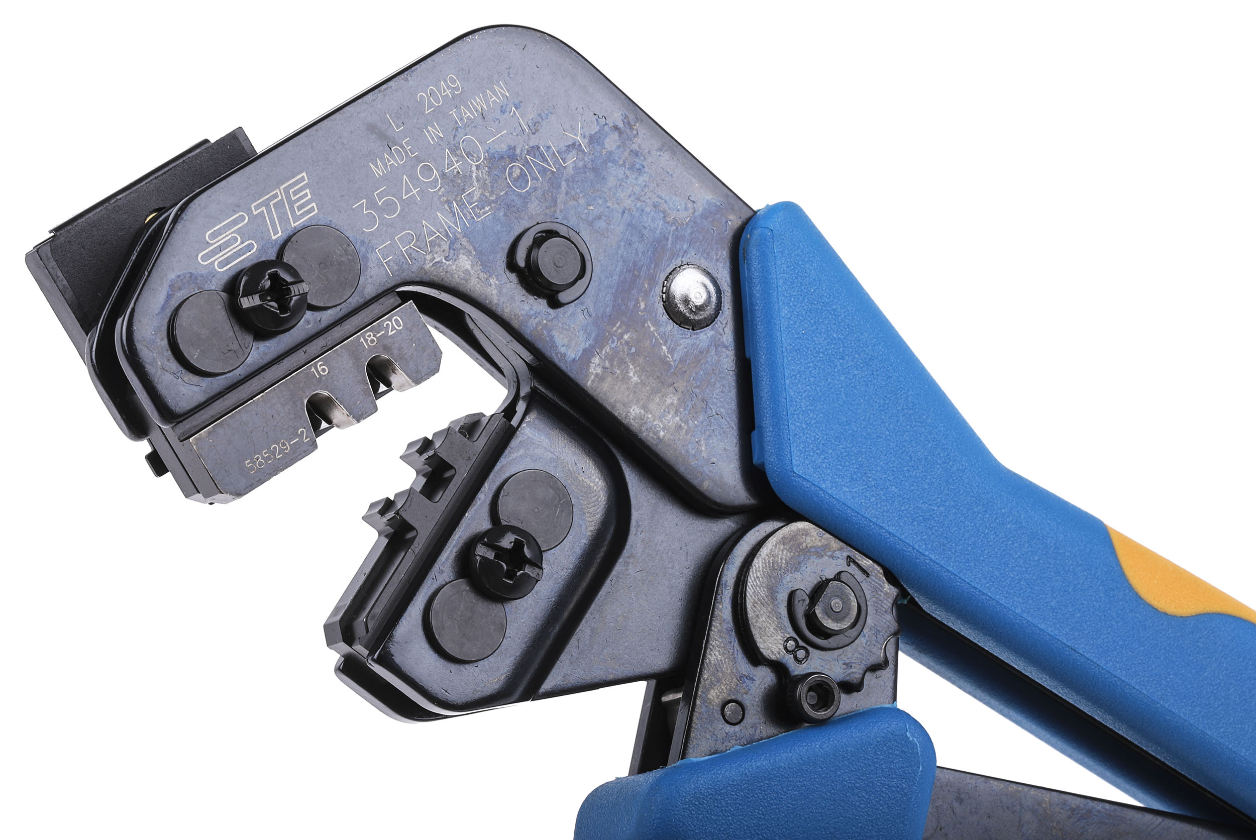TE Connectivity PRO-CRIMPER III Hand Ratcheting Crimp Tool for Ampseal Connector Contacts, 0.5 → 1.25mm² Wire