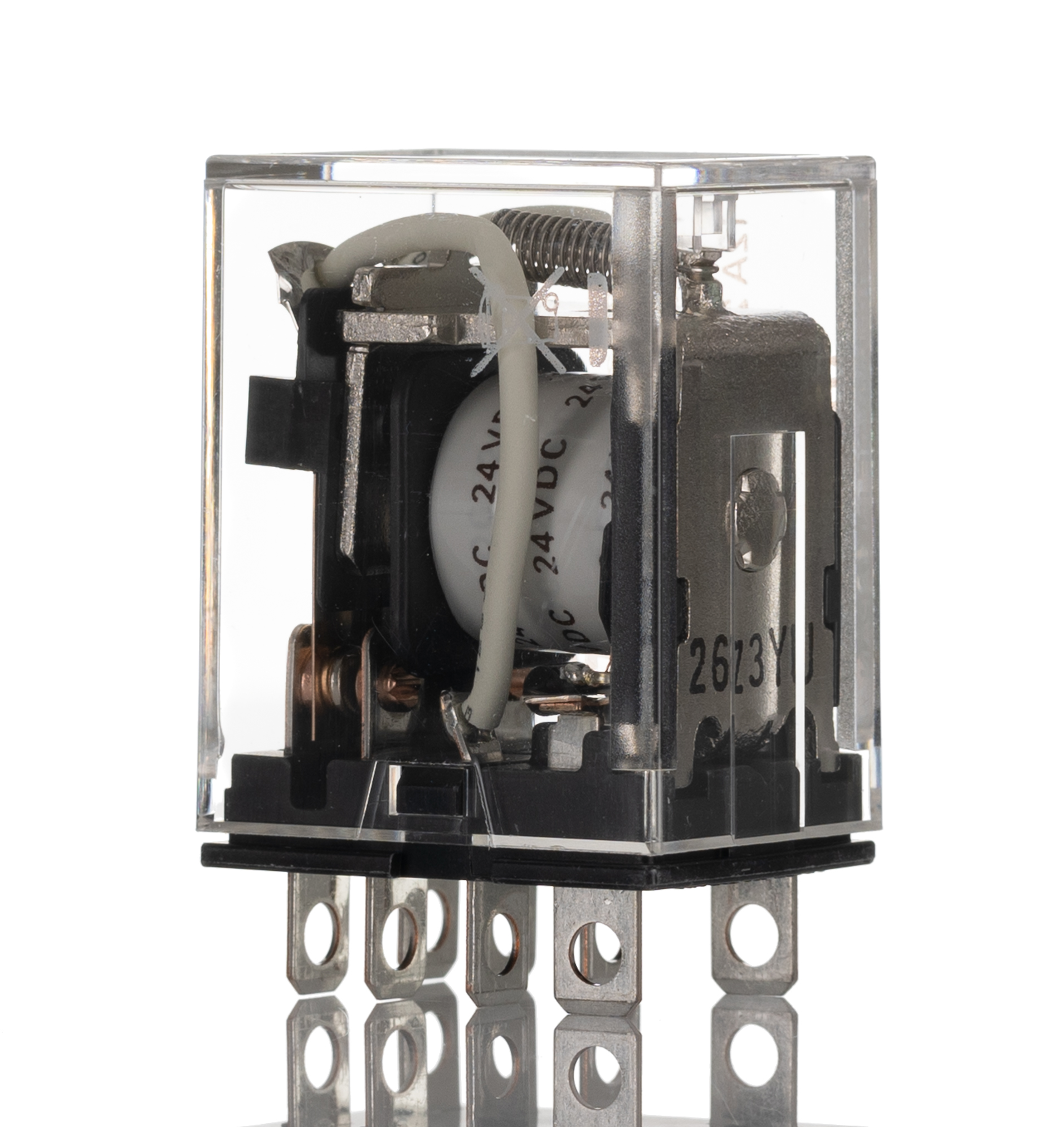 Omron Plug In Power Relay, 24V dc Coil, 10A Switching Current, DPDT