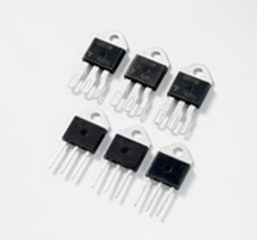 Littelfuse Through Hole, 3-pin, TRIAC, 600V, Gate Trigger 2V