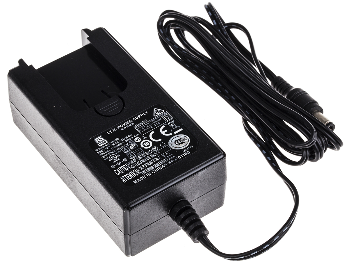 RS PRO 20W Plug-In AC/DC Adapter 5V dc Output, 4A Output
