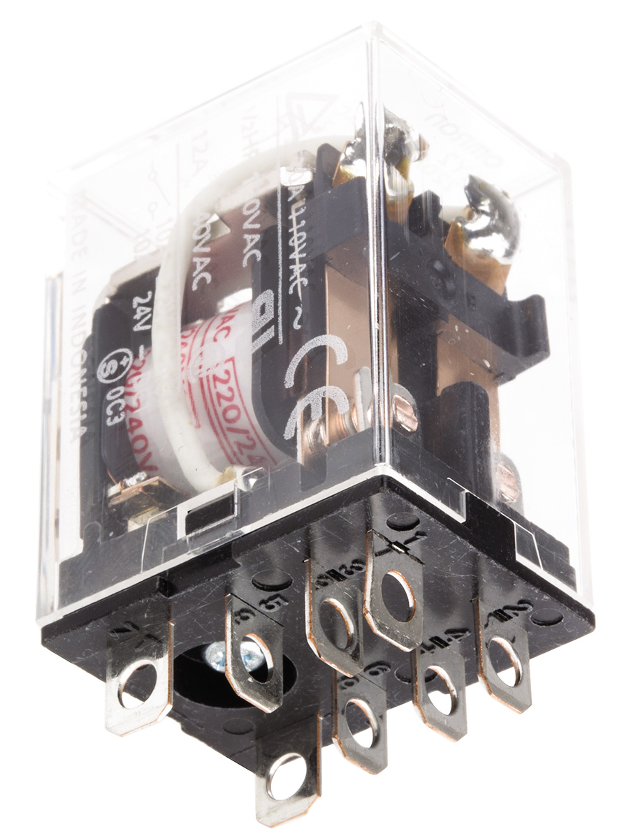 Omron Plug In Power Relay, 240V ac Coil, 10A Switching Current, DPDT