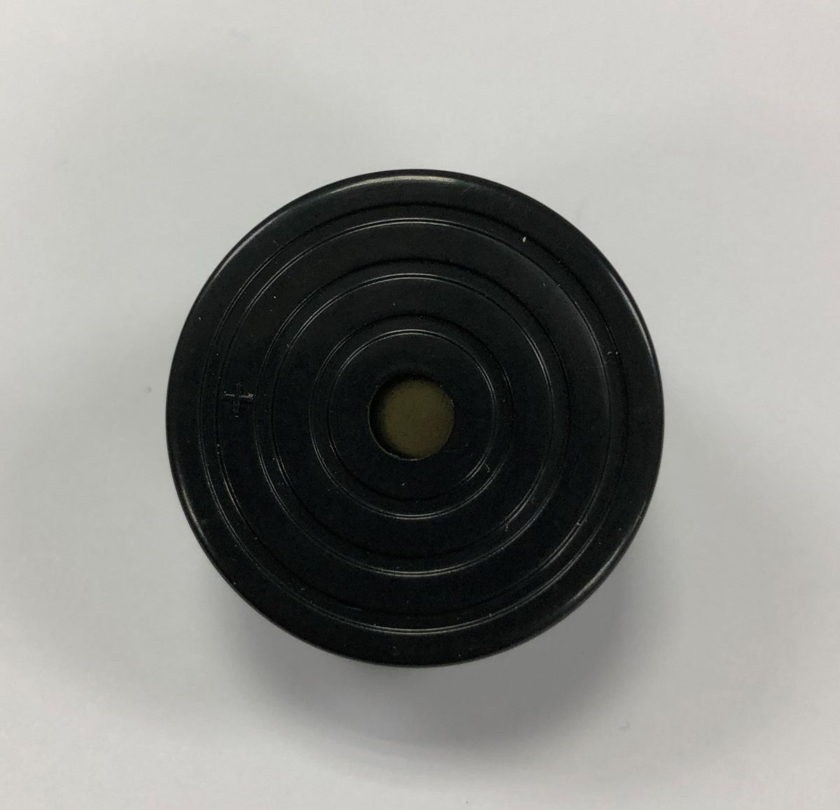RS PRO 96dB Through Hole Continuous Piezo Buzzer, 32.0 (Dia.) x H14.7mm, 8V dc Min, 18V dc Max