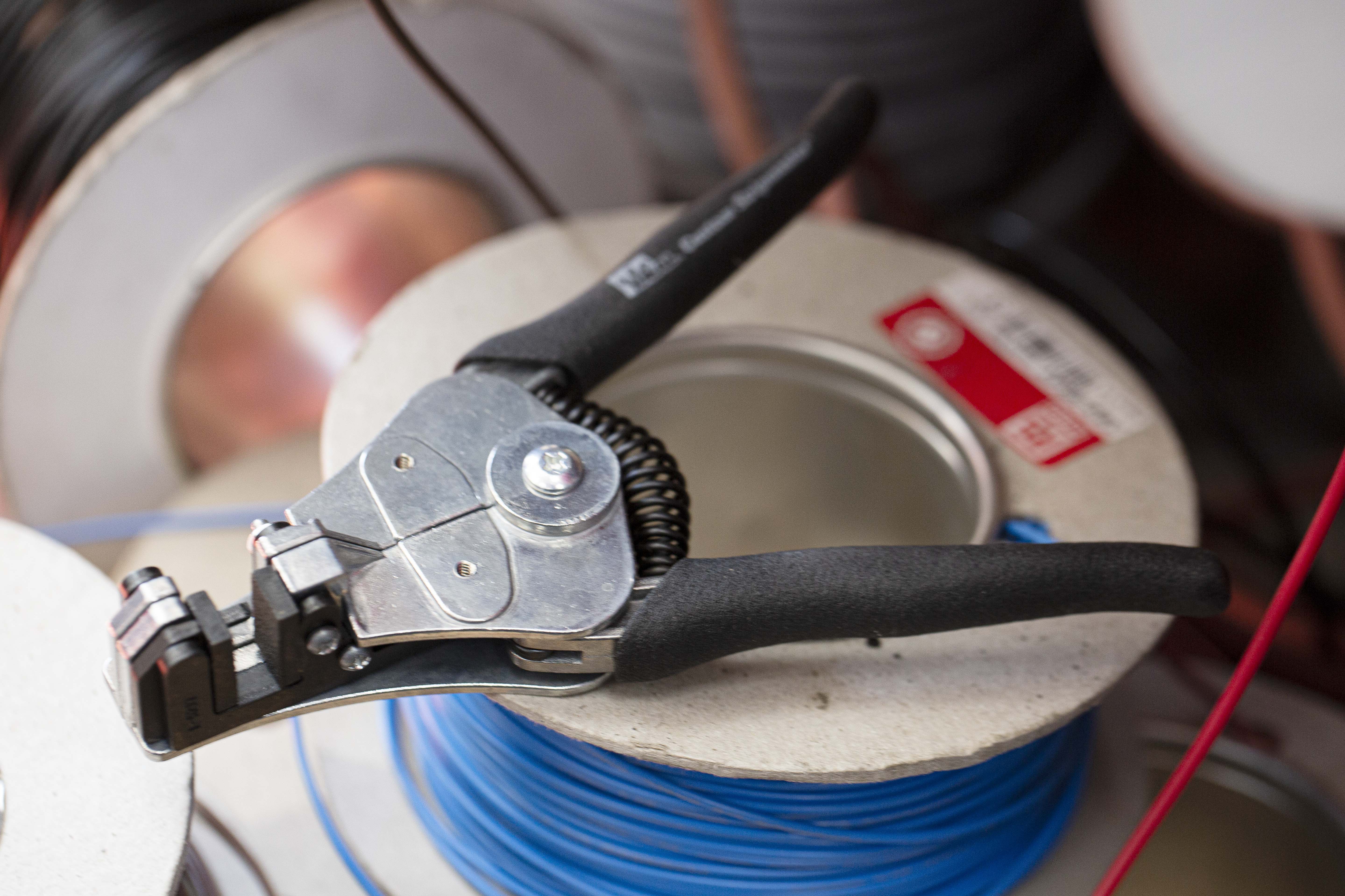Ideal Industries Automatic stripper