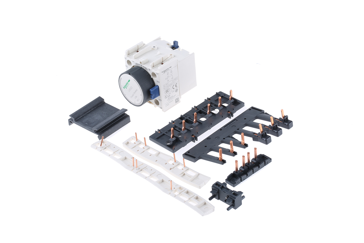 Schneider Electric Mounting Kit for use with D32 Series