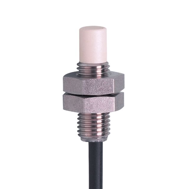 ifm electronic Inductive Threaded Barrel Proximity Sensor, M8, 4 mm Detection, PNP NO, 10 → 30 V dc