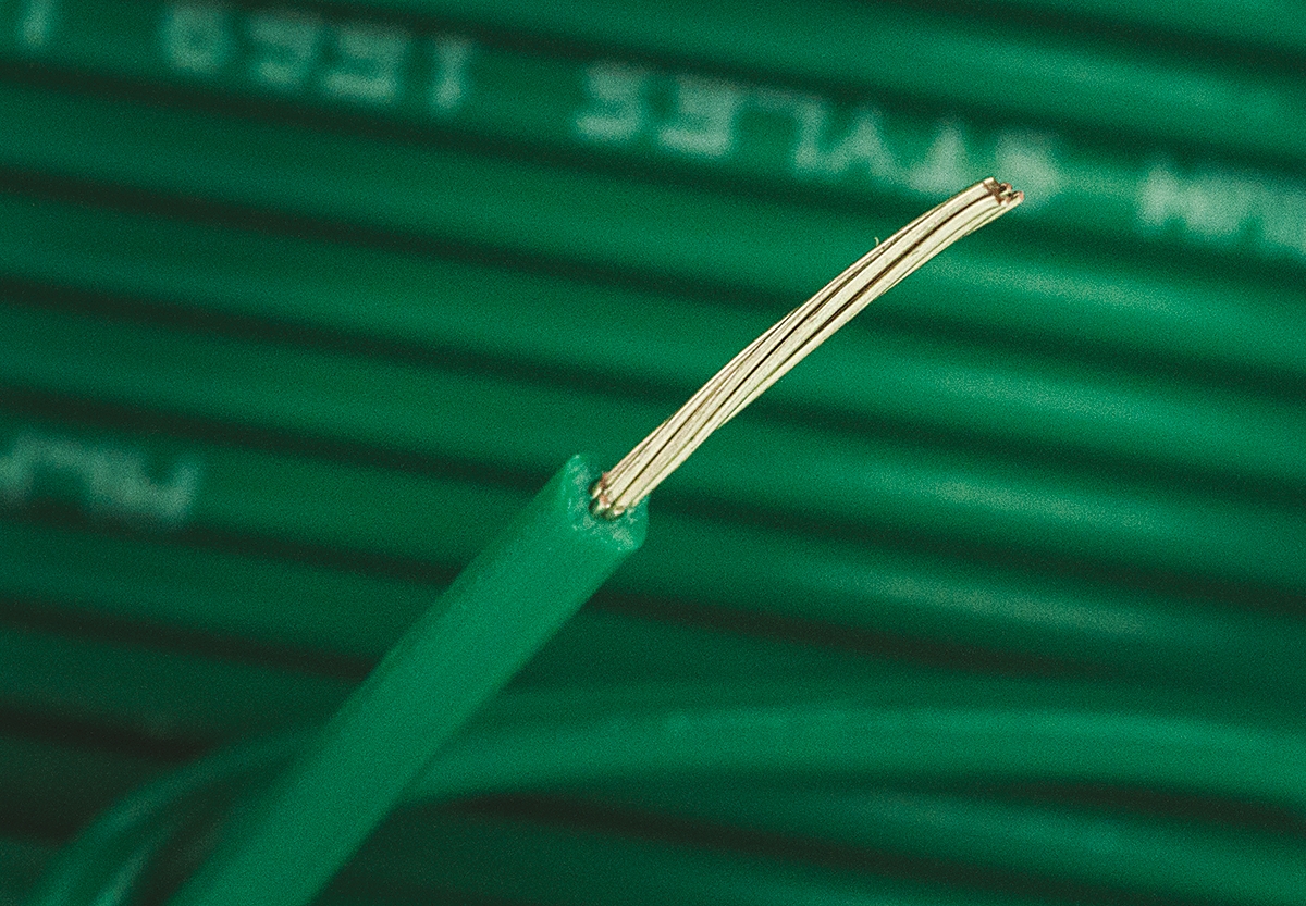 Alpha Wire Hook-up Wire PVC Series Green 0.23 mm² Harsh Environment Wire, 24 AWG, 7/0.20 mm, 30m, PVC Insulation, 3050