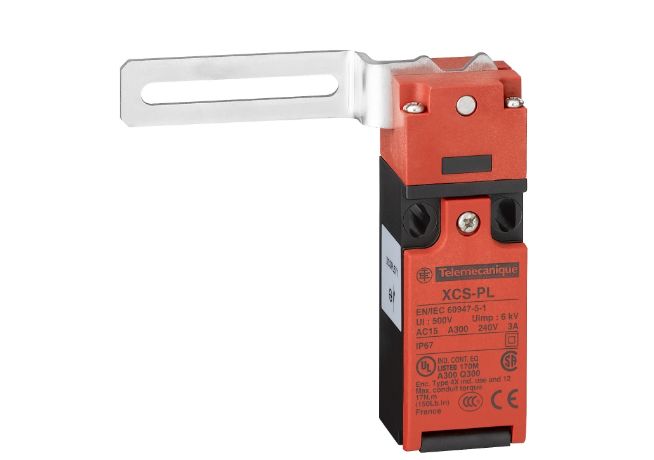 Telemecanique Sensors XCS Series Straight Lever Limit Switch, 1NC/1NO, IP67, 2P, Glass Fibre Reinforced Nylon Housing,