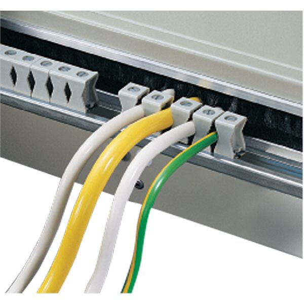 nVent SCHROFF Clamp, 34 x 16mm