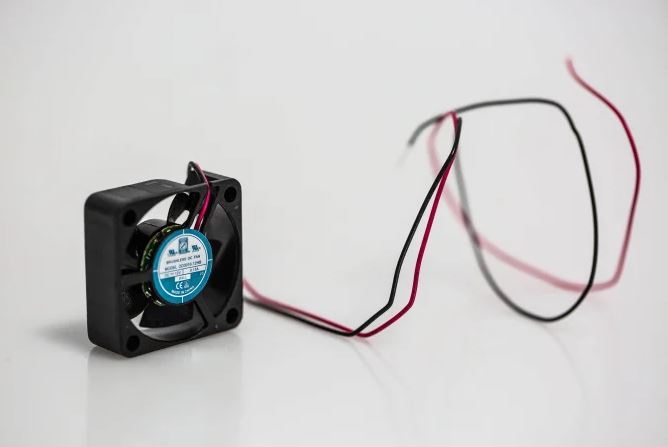 RS PRO Axial Fan, 12 V dc, DC Operation, 7.8m³/h, 1.4W, 100mA Max, 30 x 30 x 10mm