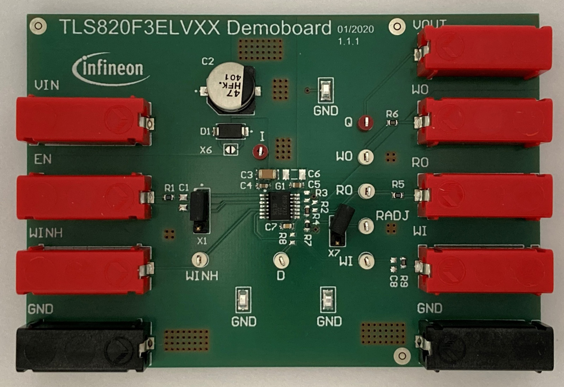 Infineon TLS820F3ELV33 Evaluation Board for TLS820F3ELV33