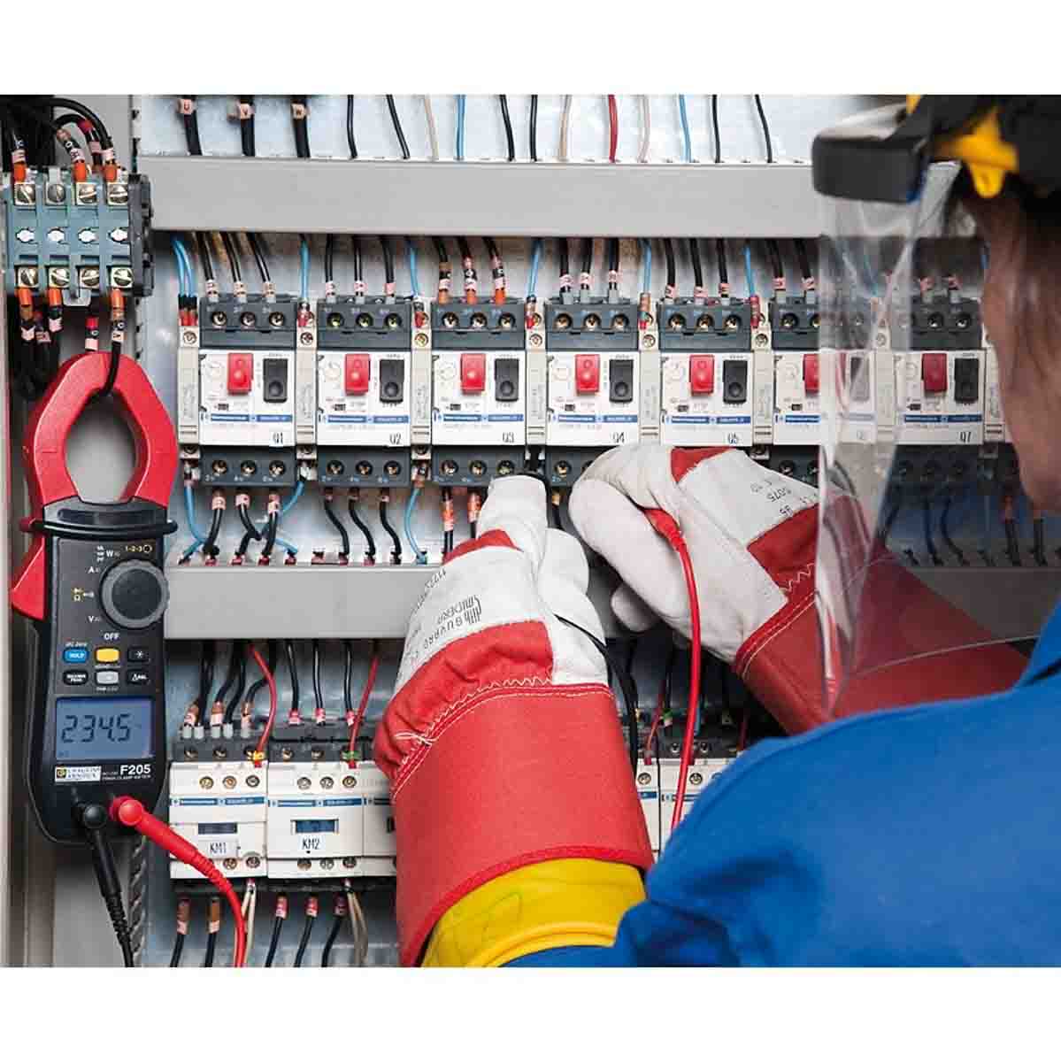 Chauvin Arnoux F205 Clamp Meter, 900A dc, Max Current 600A ac CAT III 1000V