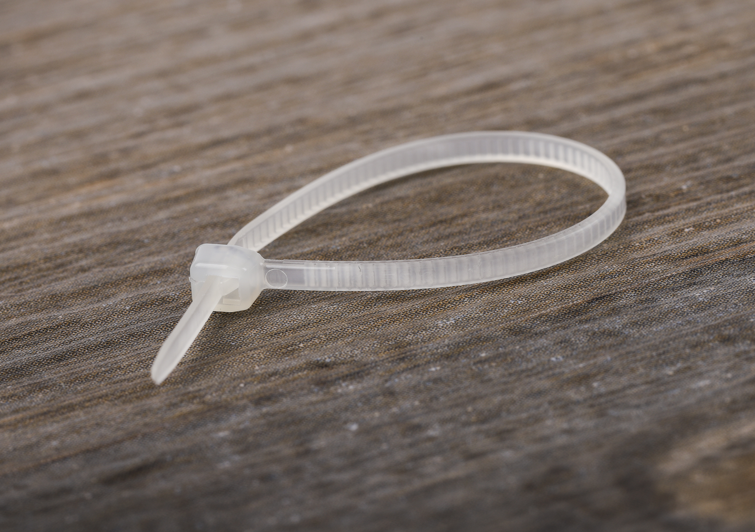 RS PRO Cable Tie, Sub Miniature, 71mm x 1.6 mm, White Nylon, Pk-100