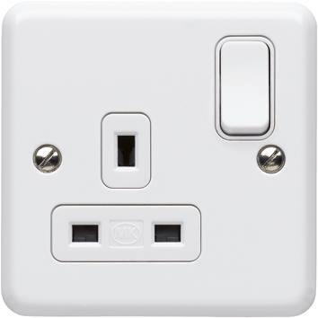 MK Electric Metalclad Plus White 1 Gang Plug Socket, 2 Poles, 13A, Type G - British, Indoor Use