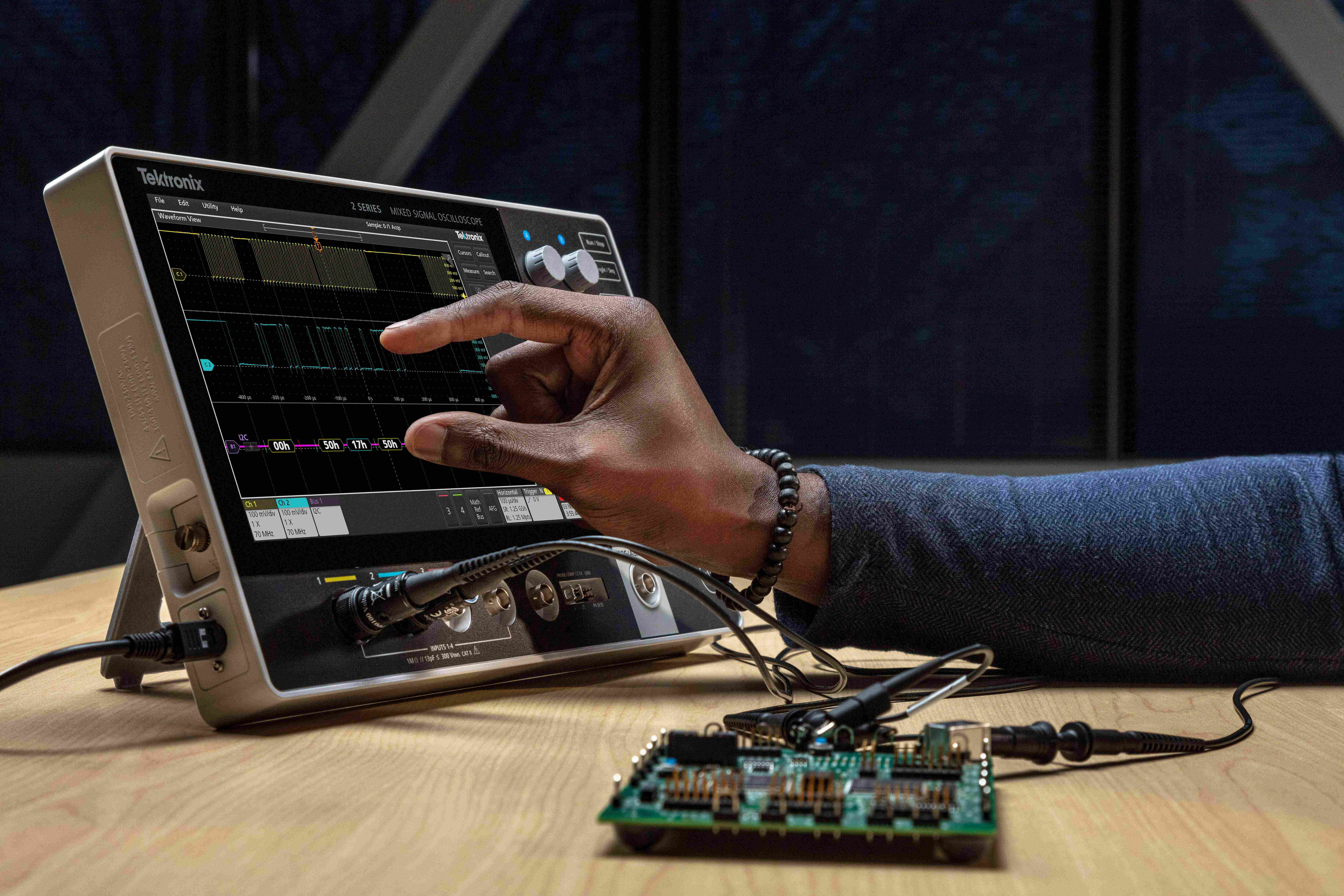Tektronix MSO24 2 Series MSO Series, 350MHz Bench, Portable Oscilloscope, 4 Analogue Channels, 16 Digital Channels - RS