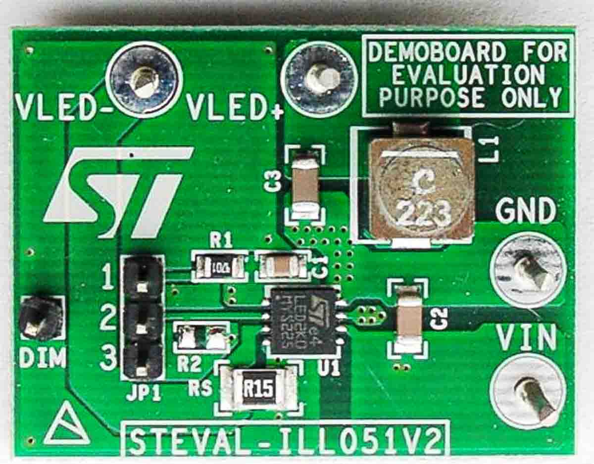 STMicroelectronics STEVAL-ILL051V2, STEVAL LED Driver Evaluation Board for LED2000 for LED Driver