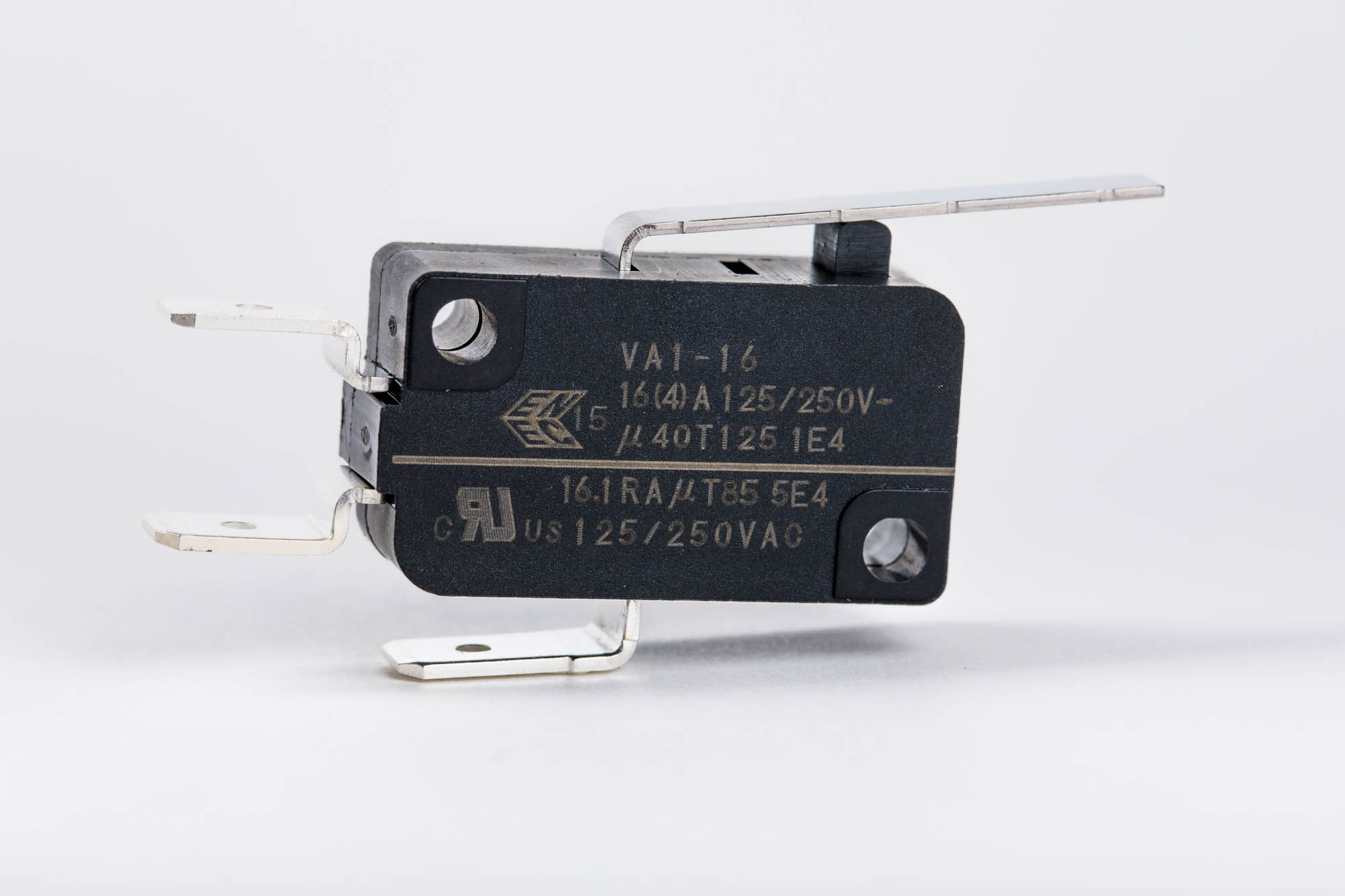 Zippy Lever Snap Action Micro Switch, Solder Terminal, 16.1A, SPDT