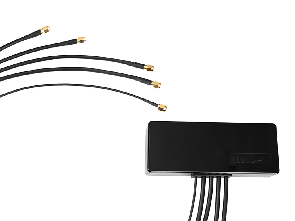 Molex 216589-1000 I-Bar Multiband Antenna with SMA Connector