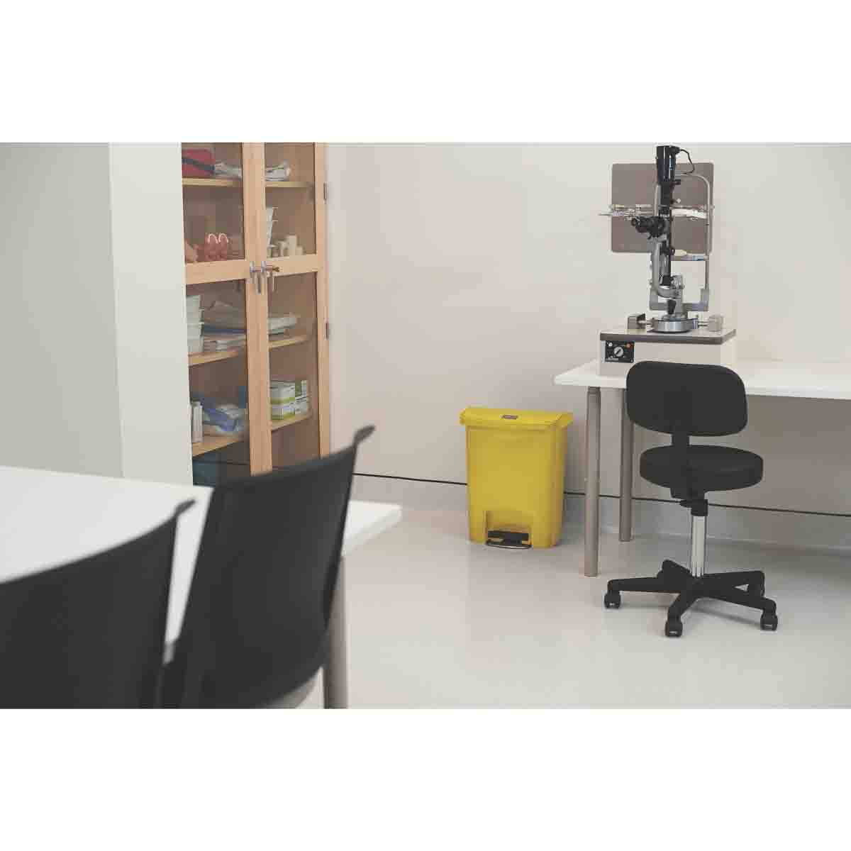 Rubbermaid Commercial Products Slim Jim 30L Yellow Pedal Resin Waste Bin