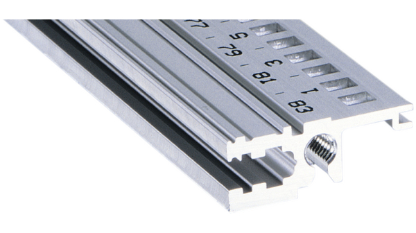 Front horizontal rail