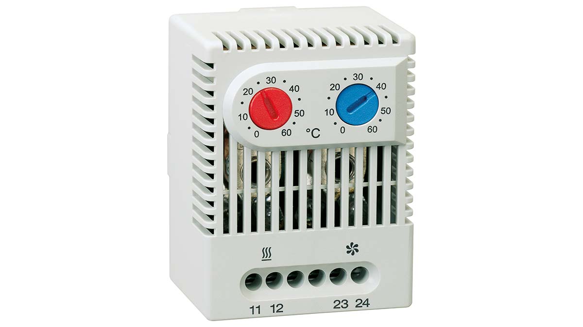 Siemens Changeover Enclosure Thermostat, 250 V
